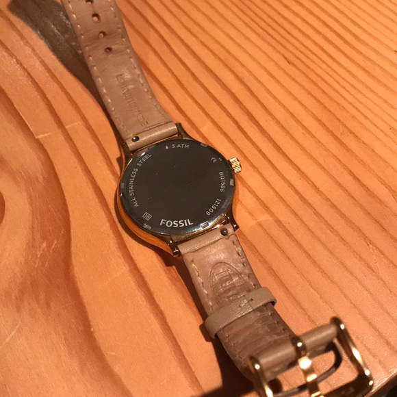 Fossil Watch - Picture 4 of 4